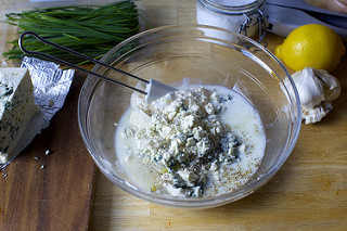 blue cheese sauce