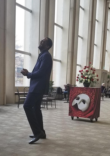 Behind the Scenes with the Phantom of the Opera, Quentin Oliver Lee