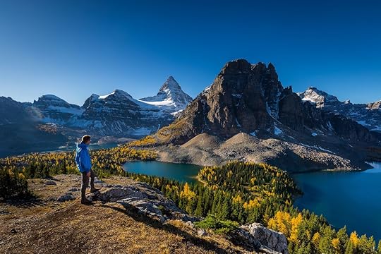 Mount Assiniboine in the morning during larp season from Nub peak