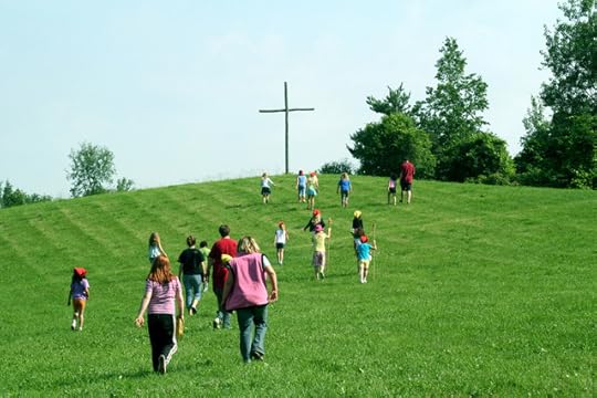 walking-to-the-cross-1315234-639x426.jpg