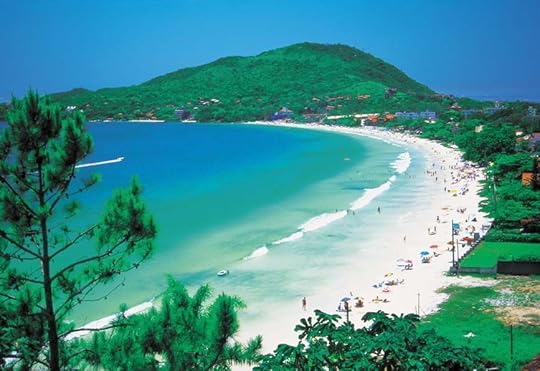 Bombinhas beach Brazil.jpg