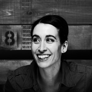 Head shot of La Otra Orilla co-founder, choreographer, and dancer Myriam Allard