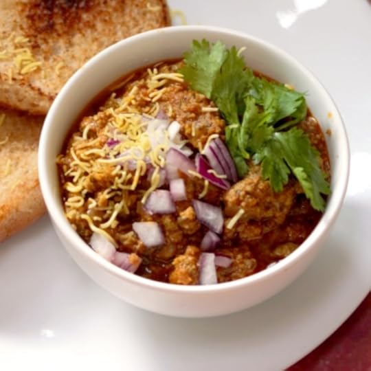 Keema Pau – Spicy Ground Chicken with Buttered Rolls