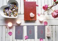 Your Free Love Tarot Reading – A letter of love – Pick a Card