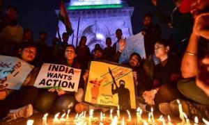 Kashmiri students, Pulwama attack, Omar Abdullah, Mehbooba Mufti, Prashant Bhushan, Nidhi Sethi, Dehra Dun, CRPF, Uttarakhand Police, NDTV, Vinod Dua, Mamata Banerjee, Amit Shah, Narendra Modi, 