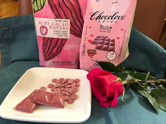Ruby Cacao in bar and chip form.