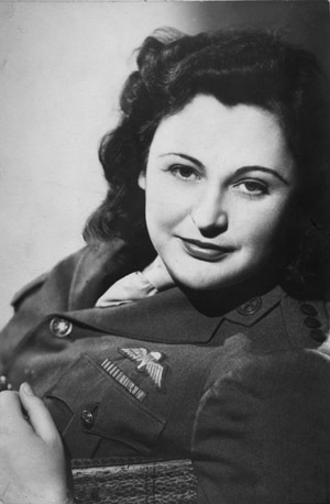 Nancy_Wake_(1945).jpg