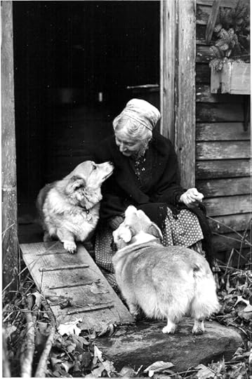 Tasha Tudor and her corgis, Rebecca and Owyn