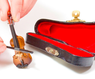 Miniature-violin