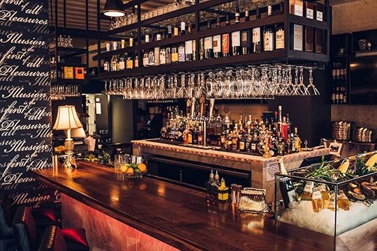 Elegant yet rustic bar in New Orleans