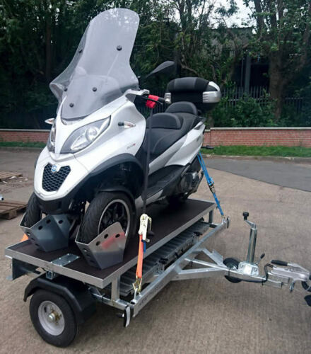 Armitage-MP3-style-Motorbike-carrying-trailer-with-straps-ratchet-spare-wheel