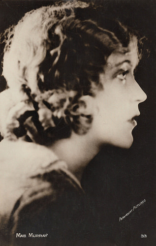 Mae Murray