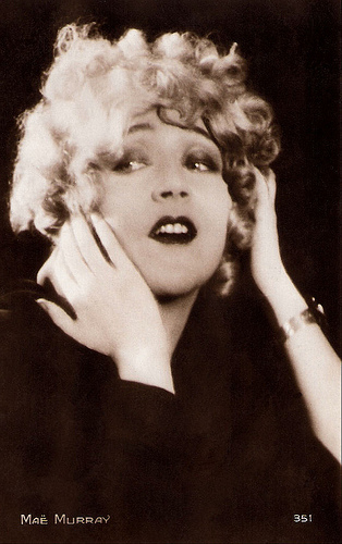 Mae Murray