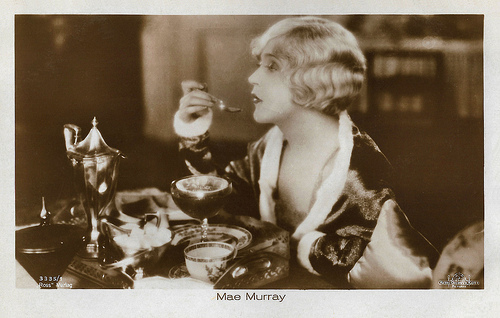 Mae Murray