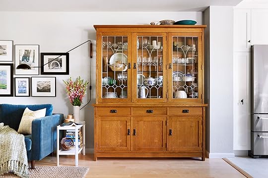 Emily Henderson Orlando Soria Awkward Living Room Arrangement