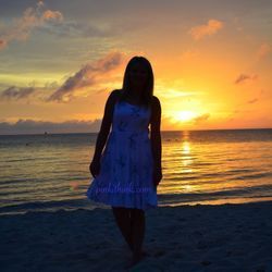 woman shopping at street market in cozamel - Google Search
