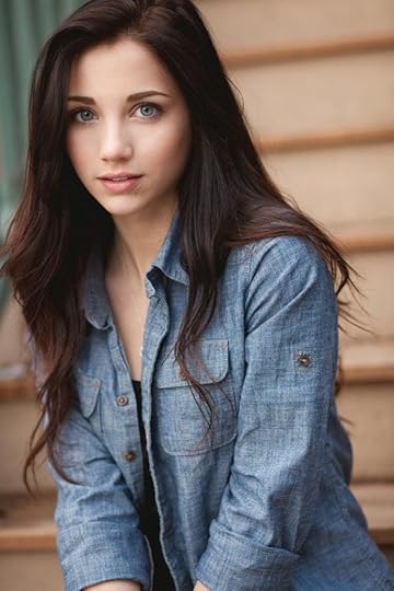 girl with brown hair and blue eyes - Google'da Ara | Brown hair blue eyes, Brown eyes black hair, Black hair blue eyes girl