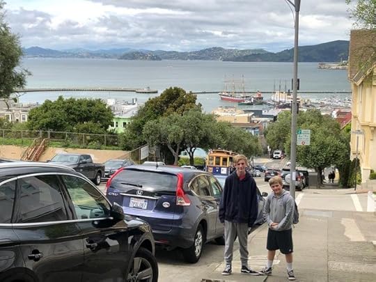 Walking to Fisherman's Wharf