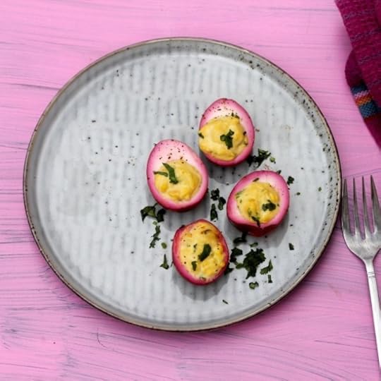 Pickled Beet Devilled Eggs – Instant Pot