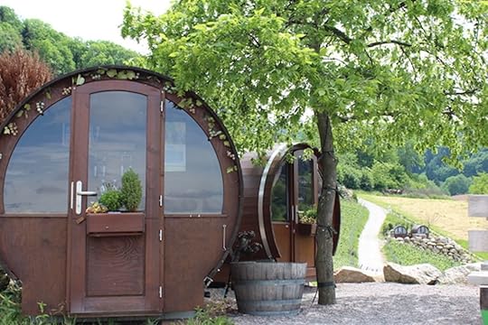 Schlafen Im Weinfass