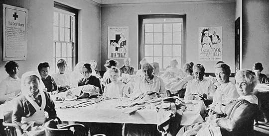 Suffragettes, A Poppy in Remembrance, WWI, White feathers, bandage rolling, what did suffragettes do in WWI, Women's rights, WWI female reporters