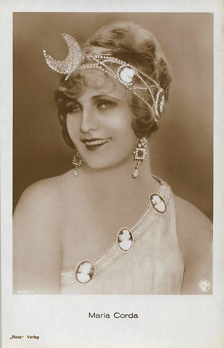 Maria Corda in The Private Life of Helen of Troy (1927)