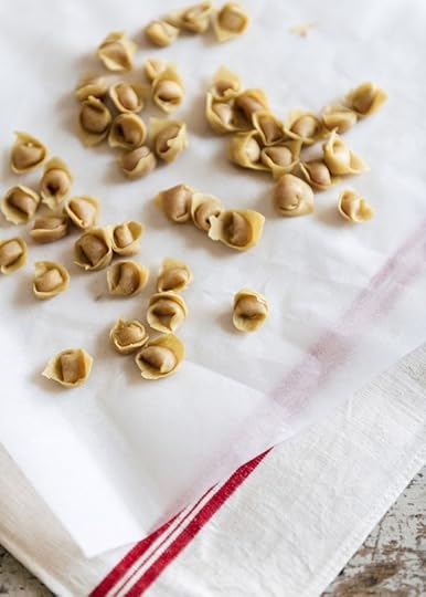 TaM TortelliniWithSugo c Lauren Bamford small