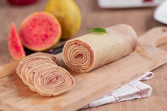 Bolo de rolo, Sliced cake roll filled with Guava paste