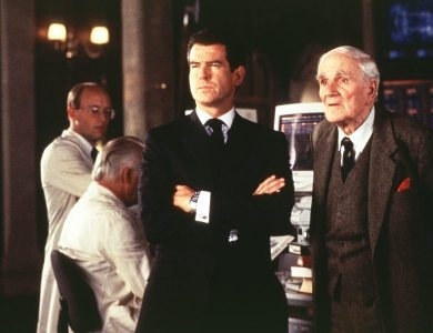 bond_Q.jpg