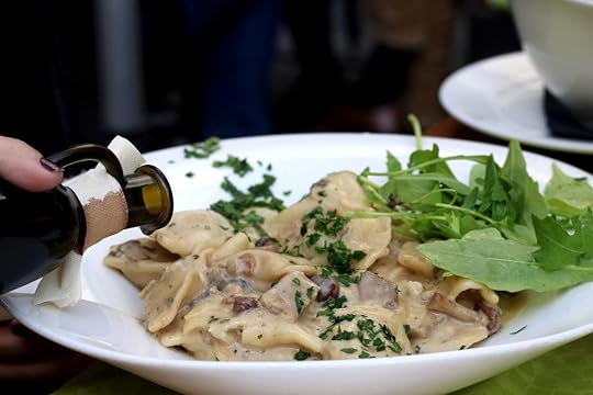 Traditional Slovenian meal called Idrijski zlikrofi