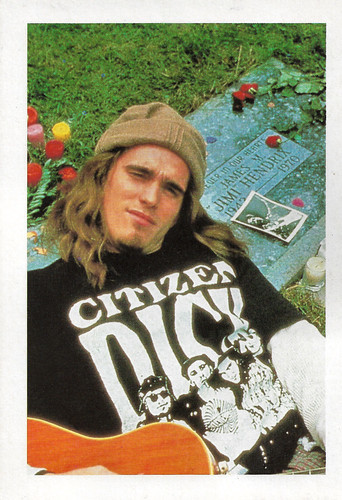 Matt Dillon in Singles (1992)