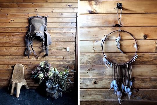 Decorations at Horse Shoe Farm