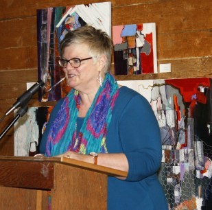 #15redLindaThomps@CAB