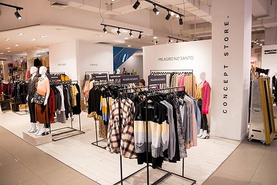 Panorámica de Concept Store moda chilena en Tiendas Paris de Alto Las Condes