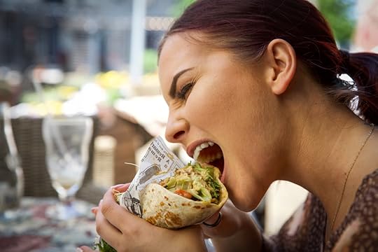basiilik-restoran-vegan-menüü-taimetoit-taimne-tallinn-kesklinn-merilin-taimre-paljas-porgand