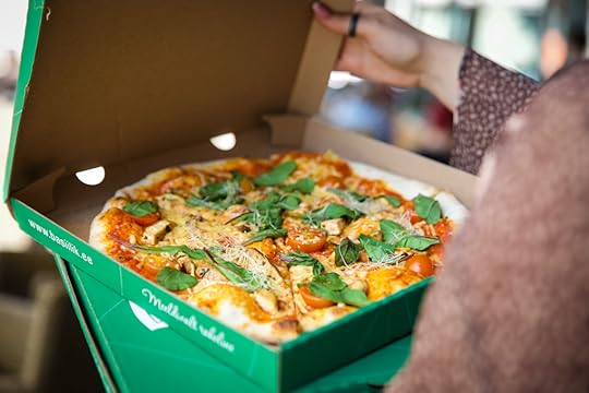 basiilik-restoran-vegan-menüü-taimetoit-taimne-tallinn-kesklinn-merilin-taimre-paljas-porgand