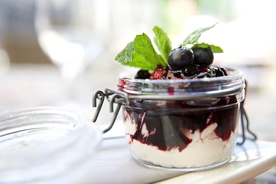 basiilik-restoran-vegan-menüü-taimetoit-taimne-tallinn-kesklinn-merilin-taimre-paljas-porgand