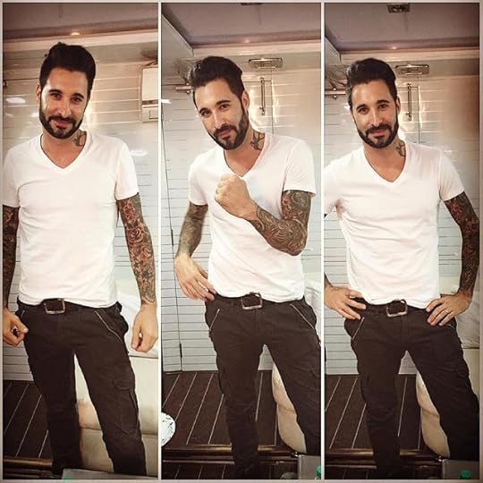 Sunny Leone husband photos 12