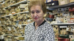 Maureen Rose, Taylor's Buttons