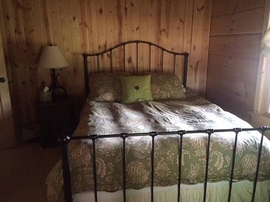 Bed inside Tony Stark's cabin in Endgame