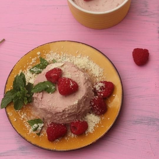 3-ingredient Raspberry Cheesecake