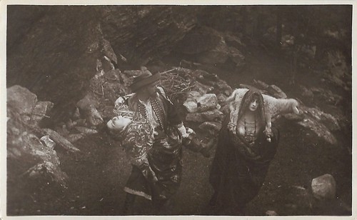 Italia Almirante and Amleto Novelli in Zingari (1920)