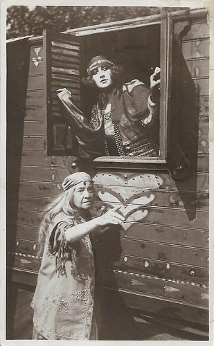 Italia Almirante Manzini in Zingari (1920)