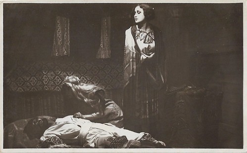 Italia Almirante Manzini and Amleto Novelli in Zingari (1920)