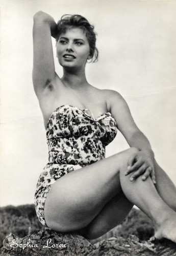 Sophia Loren in Peccato che sia una canaglia (1954)