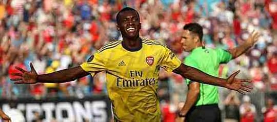 恩凯蒂亚梅开二度