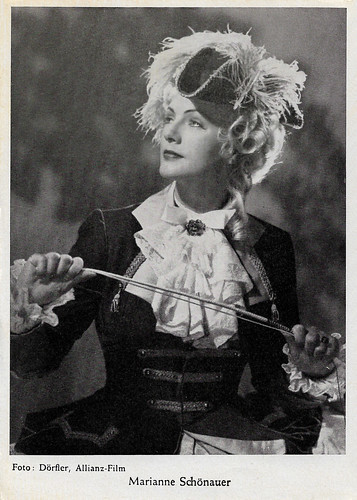 Marianne Schönauer in Mönche, Mädchen und Panduren (1952)