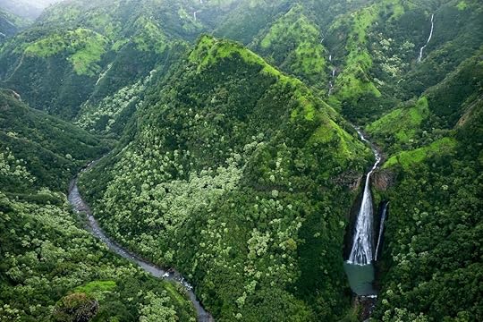 Manawaiopuna Falls in Kauai, Hawaii