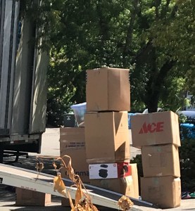 Moving, 10 things to love about moving, how to help family in a move, preparing for a new city, military families, appreciating a new town, how to move well