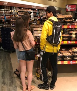 why host foreign exchange students, 3 reasons for hosting foreign exchange students, cultural lessons, traveling to a foreign country